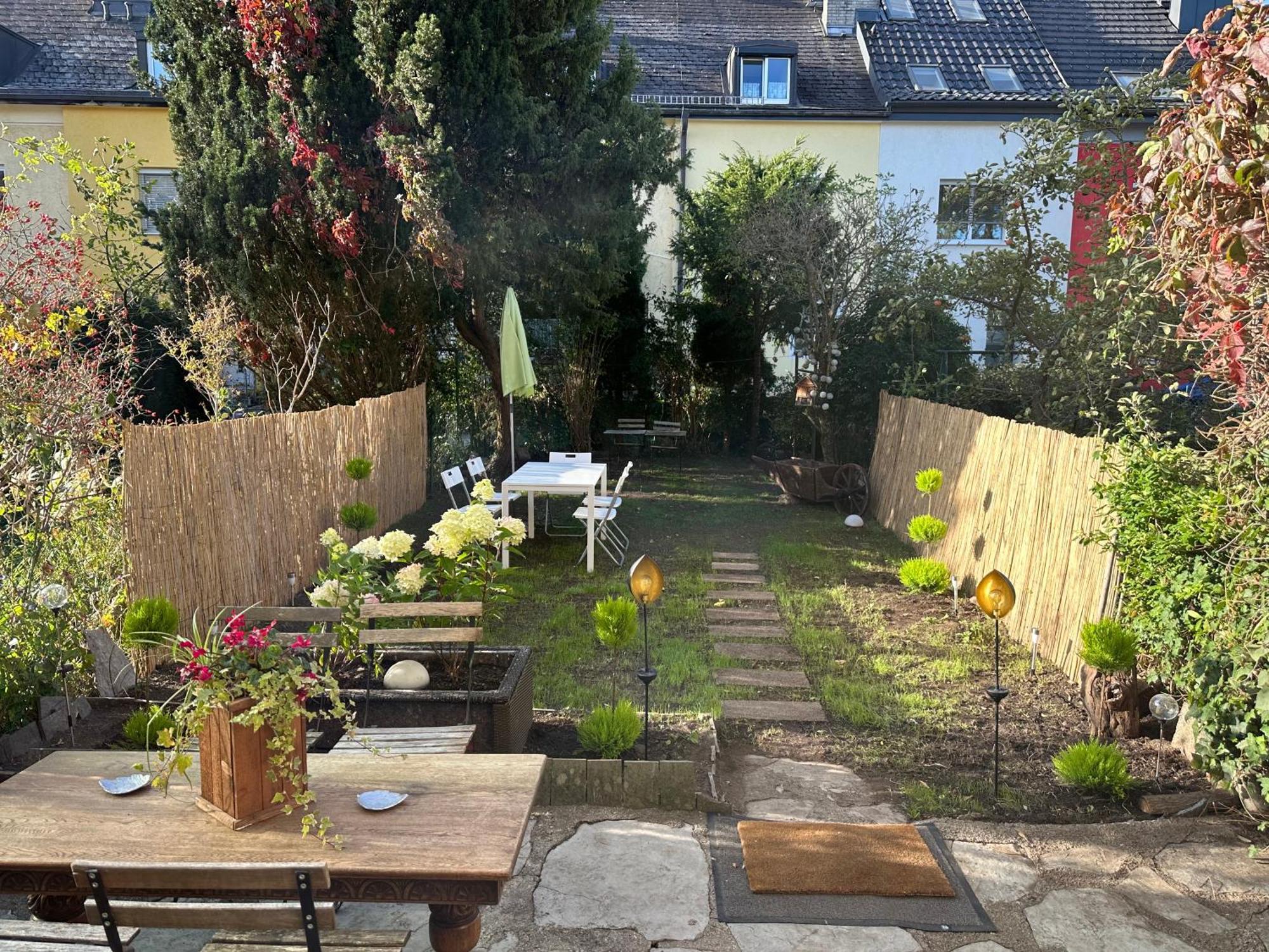 The Peaceful Garden Stay & Free Parking Salzburg Exterior foto